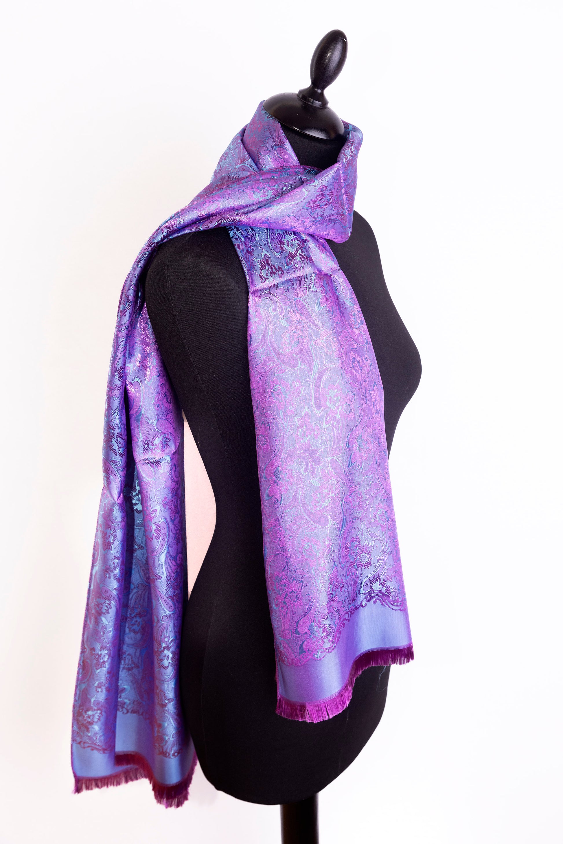 Stylish silk scarves for winter Elegant Paisley scarves 